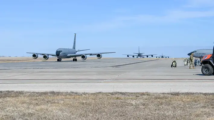 aircraft_US_military_base_geothermal_energy_