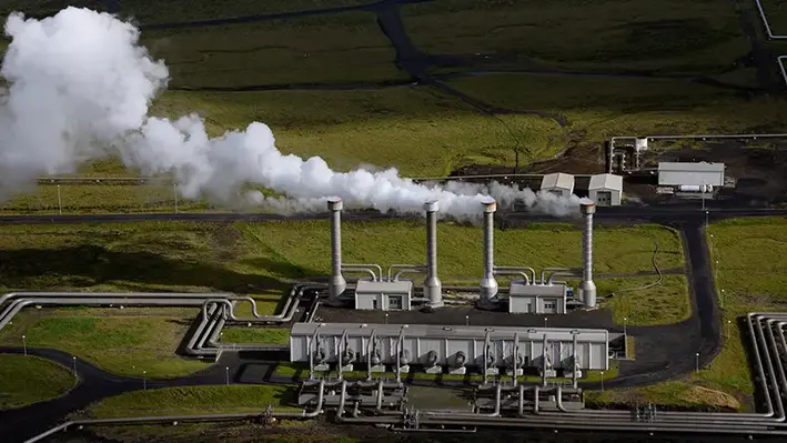Europe_geothermal_energy_plant_Iceland